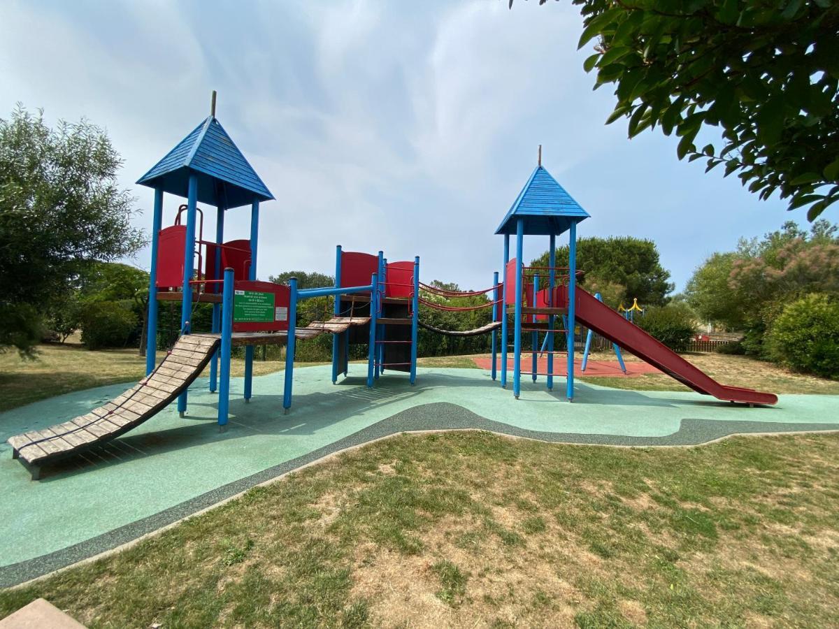 Residence 2 Situee Dans Un Magnifique Village Vacances Familiale Talmont-Saint-Hilaire Екстериор снимка
